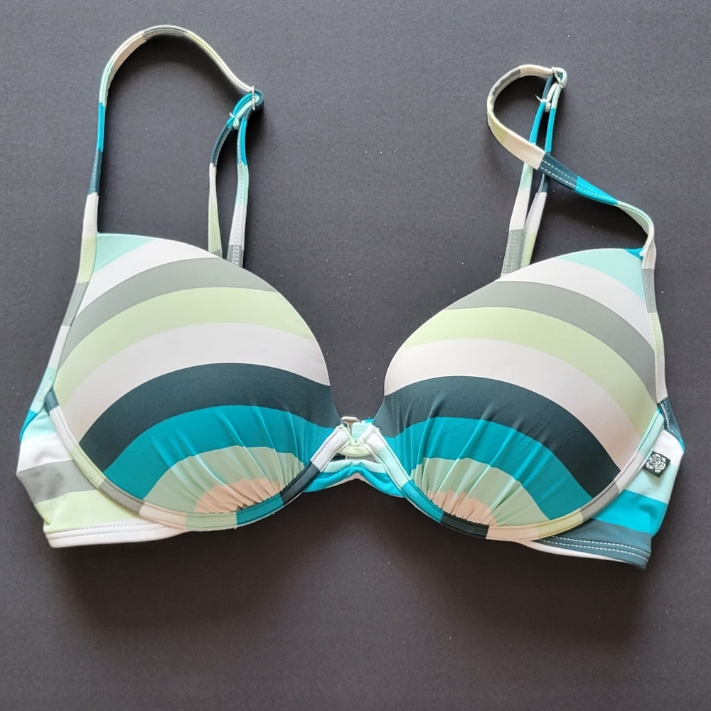 Aqua La Vie En Rose top